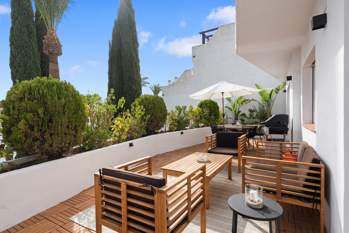 4 Bedroom Apartment for Sale in Nueva Andalucía — 6