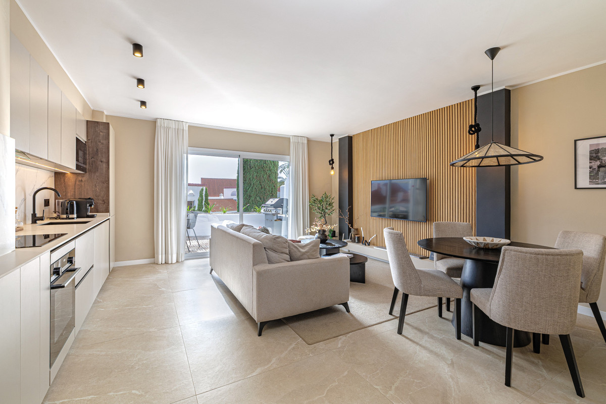 4 Bedroom Apartment for Sale in Nueva Andalucía — view 10