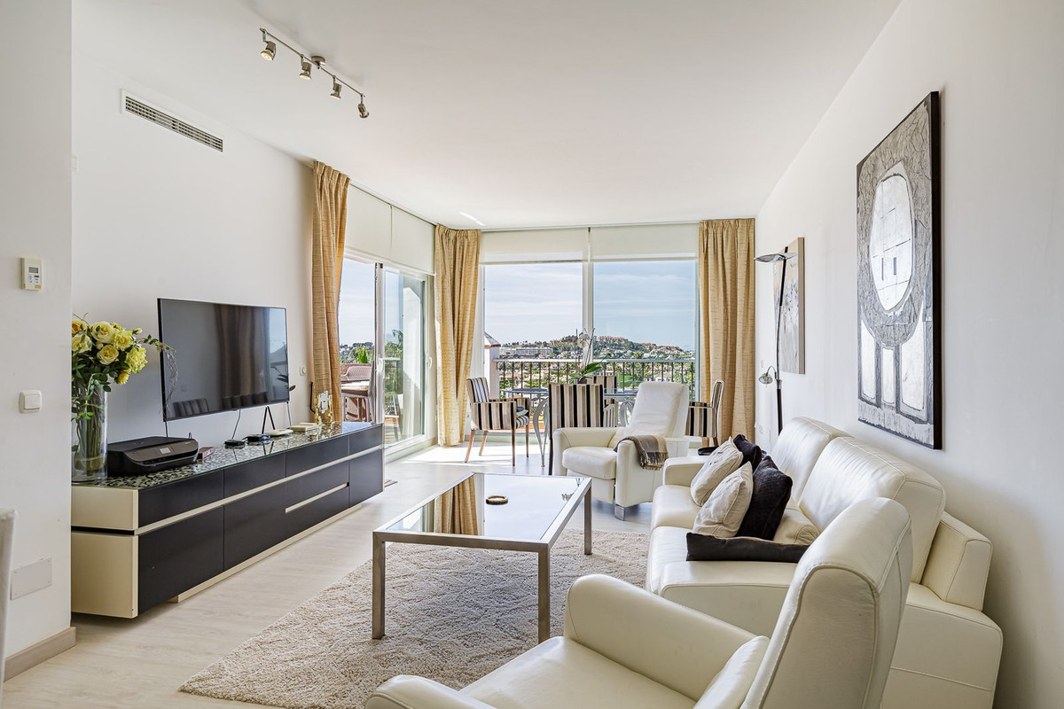 2 Bedroom Apartment for Sale in Nueva Andalucía — 7
