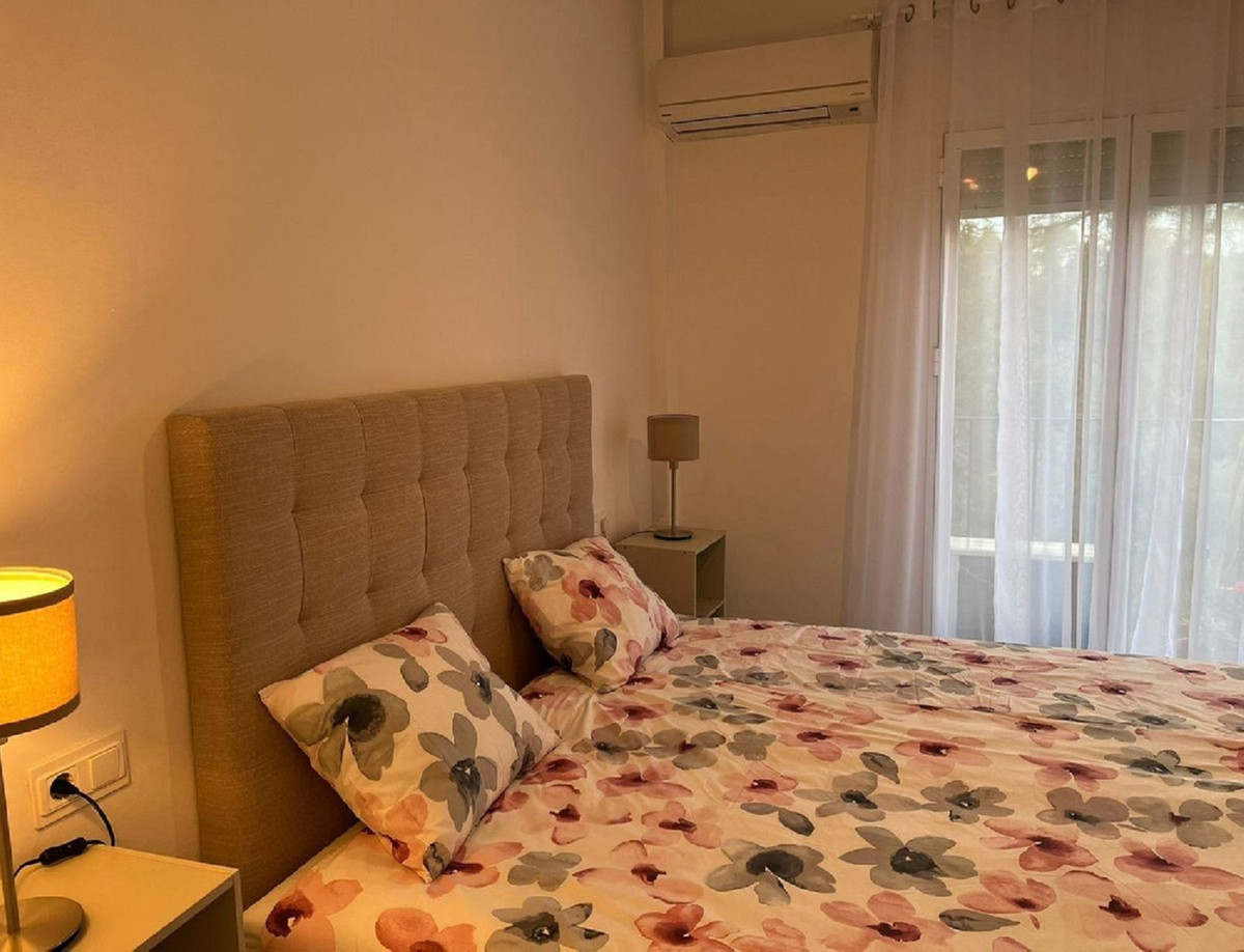 3 Bedroom Apartment for Sale in Guadalmina Baja — view 10