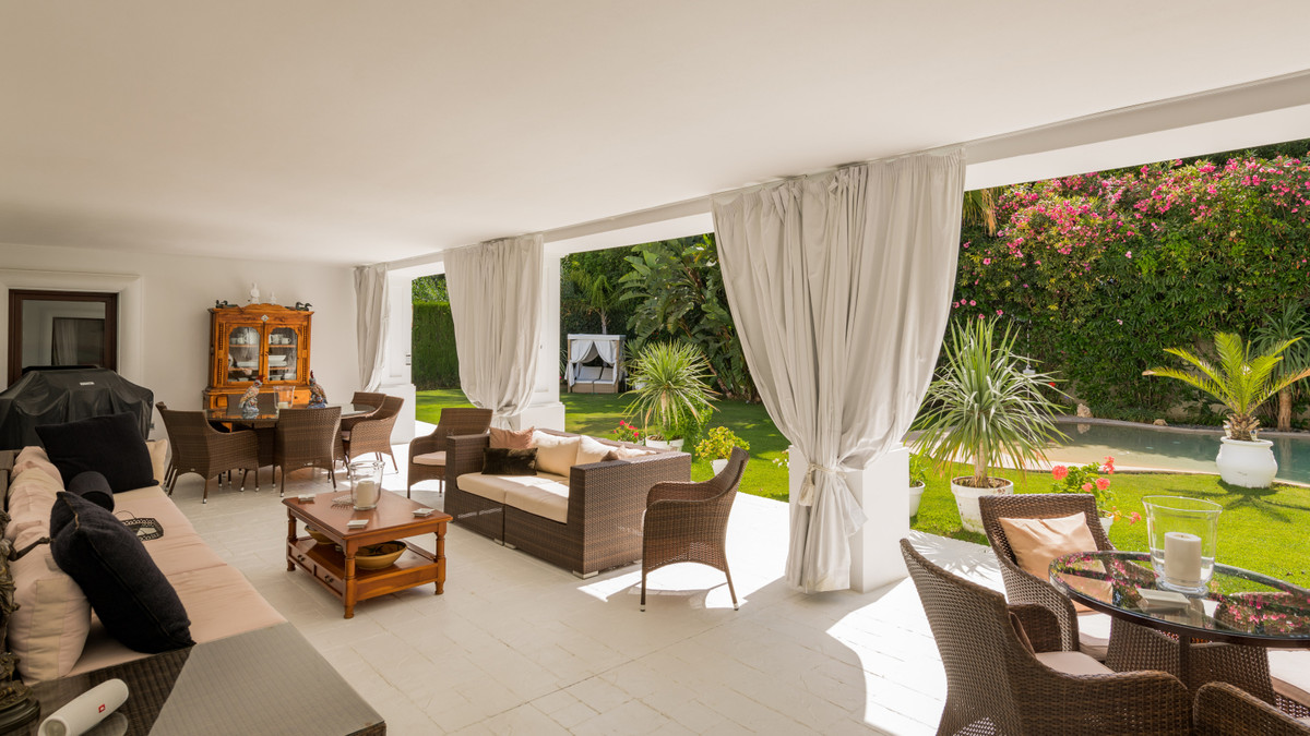 5 Bedroom Villa for Sale in Atalaya — 4