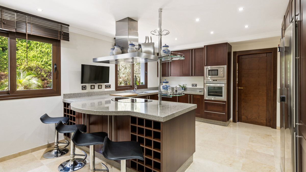 5 Bedroom Villa for Sale in Atalaya — 7