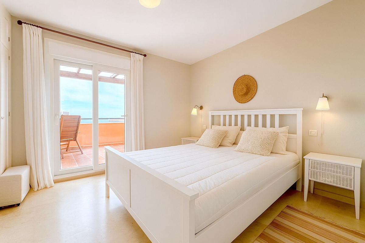 3 Bedroom Villa for Sale in Estepona — view 10