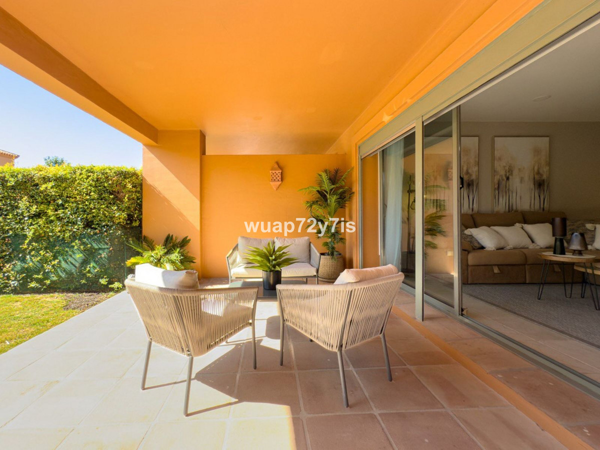 3 Bedroom Apartment for Sale in Estepona — 7