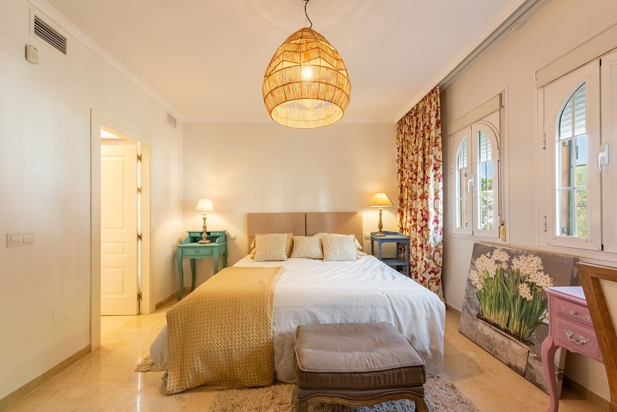 3 Bedroom Townhouse for Sale in Nagüeles — view 17