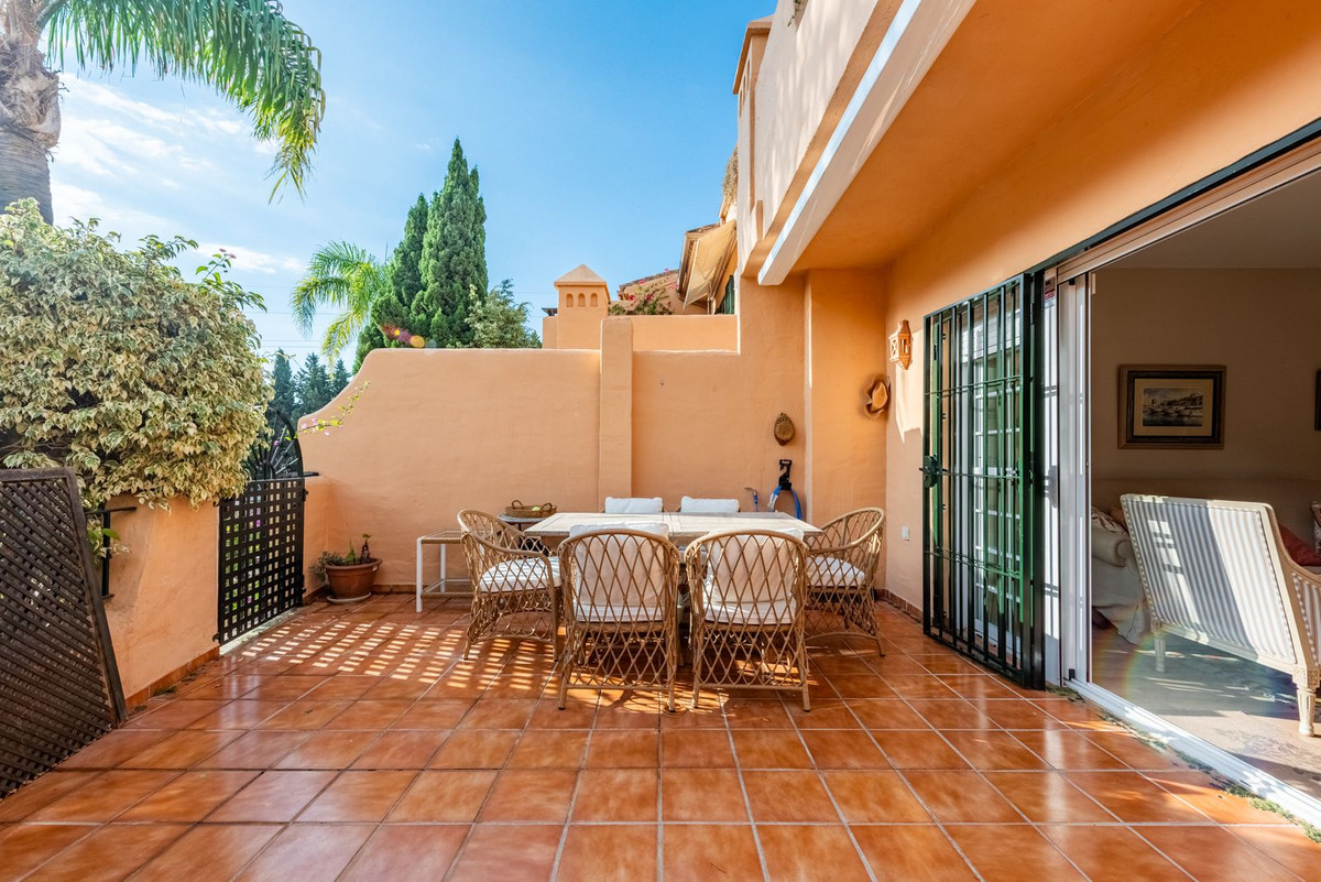 3 Bedroom Townhouse for Sale in Nagüeles — 6