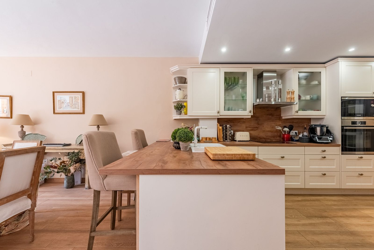 3 Bedroom Townhouse for Sale in Nagüeles — 8