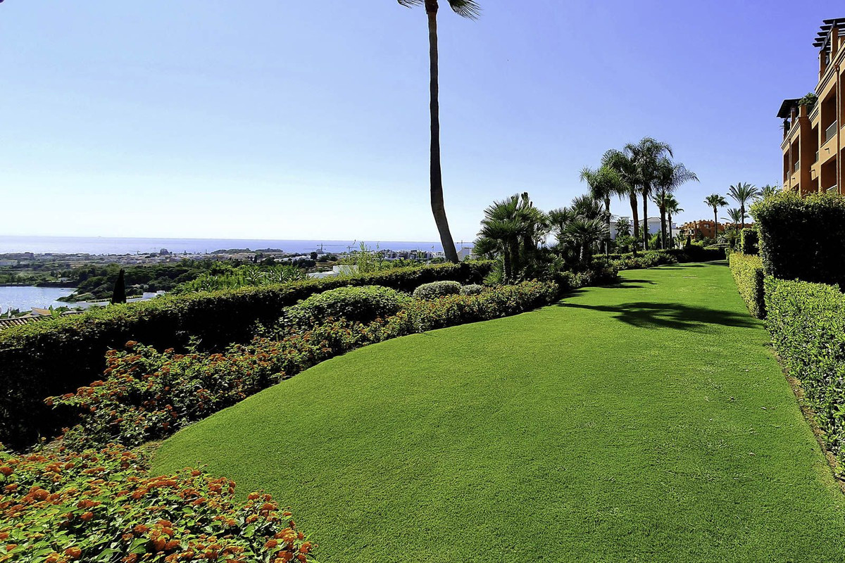 3 Bedroom Apartment for Sale in Los Flamingos