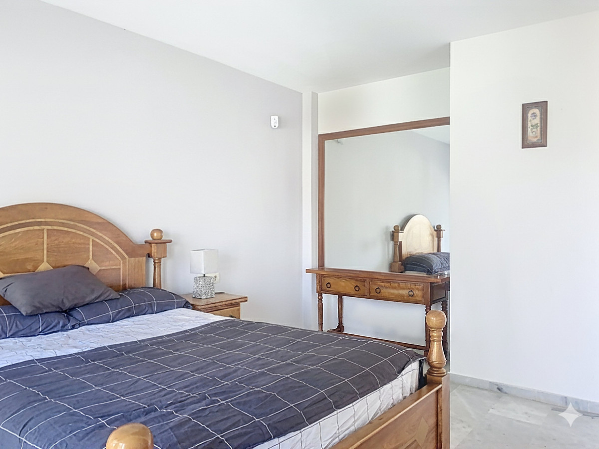 4 Bedroom Villa for Sale in Guadalmina Alta — view 19