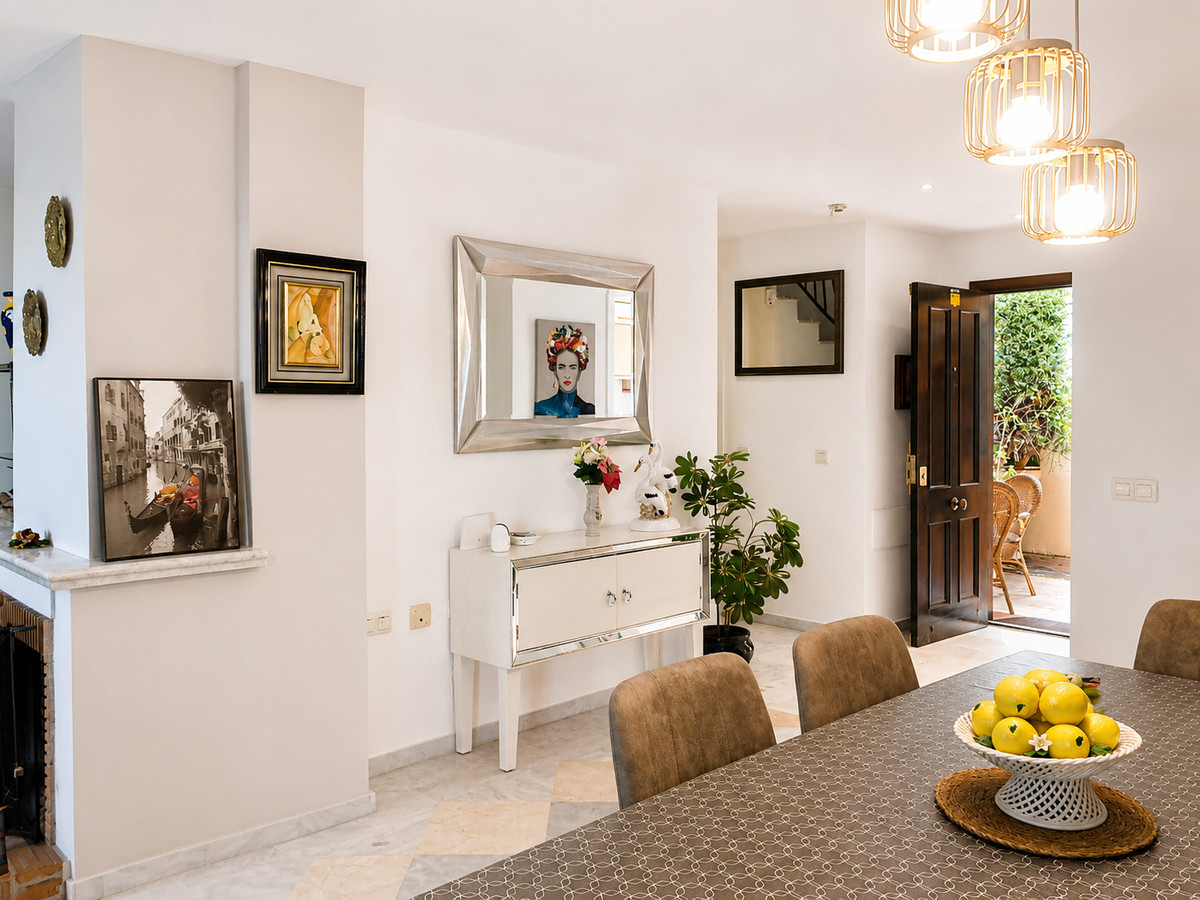 4 Bedroom Villa for Sale in Guadalmina Alta — 3