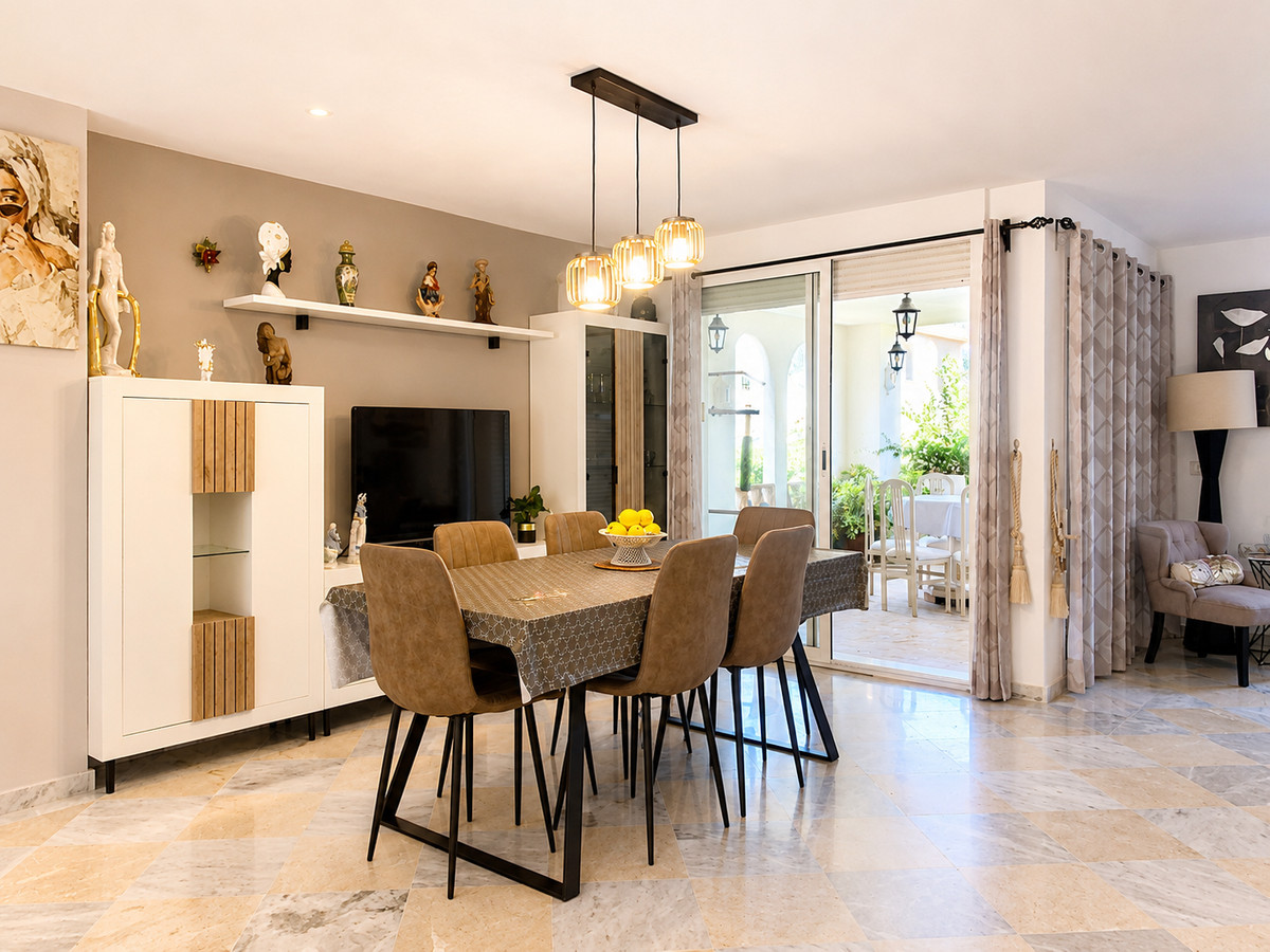 4 Bedroom Villa for Sale in Guadalmina Alta — 4