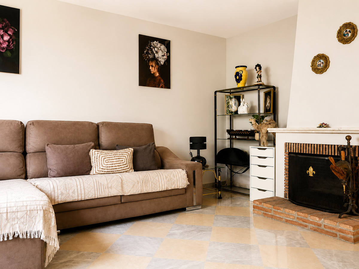 4 Bedroom Villa for Sale in Guadalmina Alta — 7