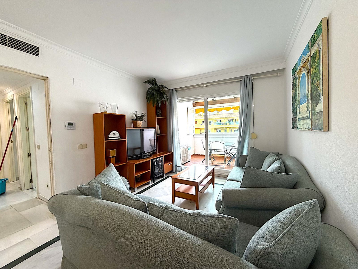2 Bedroom Apartment for Sale in San Pedro de Alcántara — 5