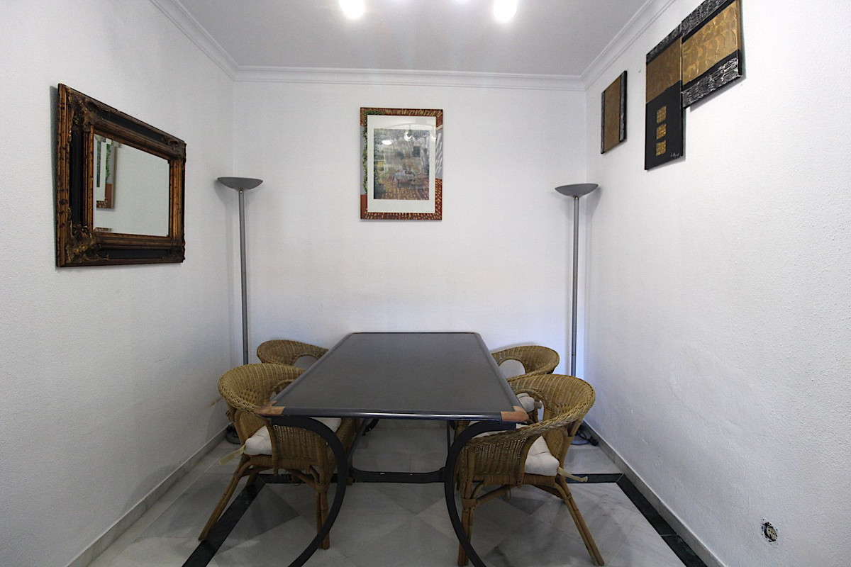2 Bedroom Apartment for Sale in San Pedro de Alcántara — 6