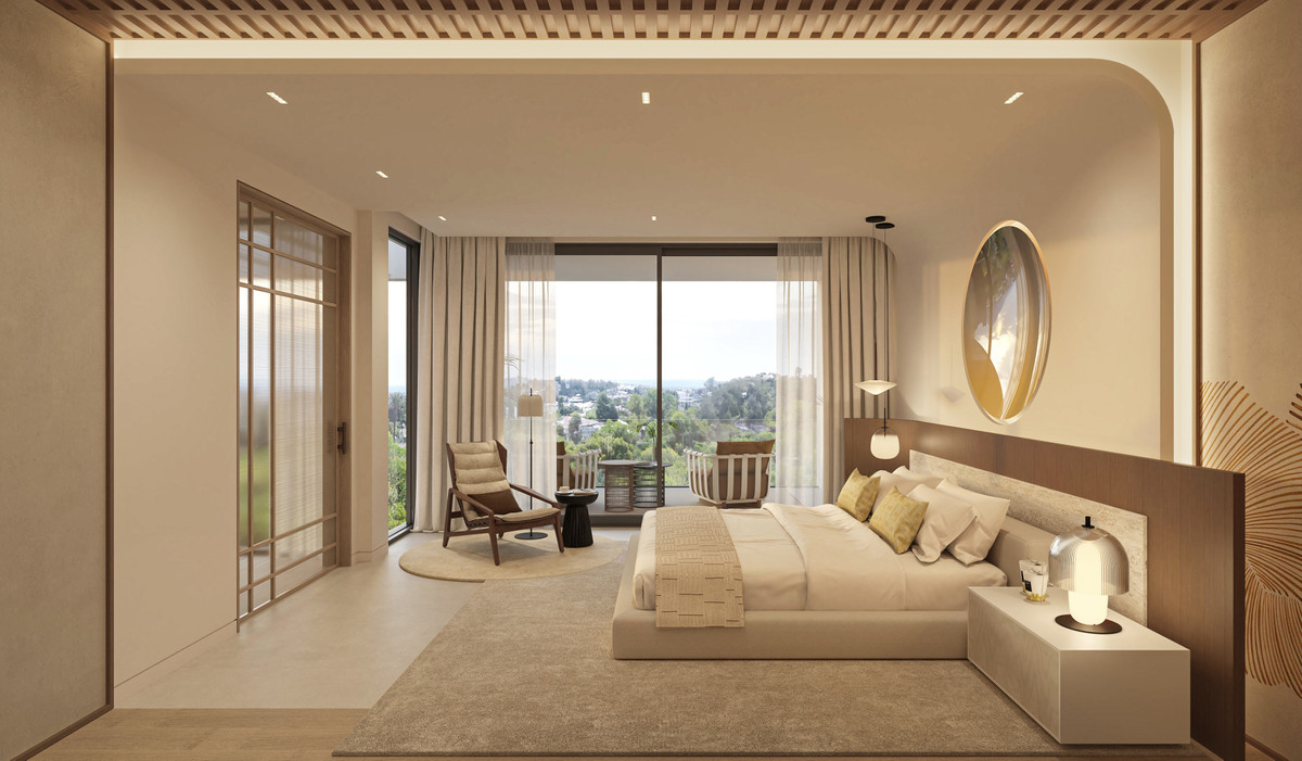 6 Bedroom Villa for Sale in Nueva Andalucía — view 14