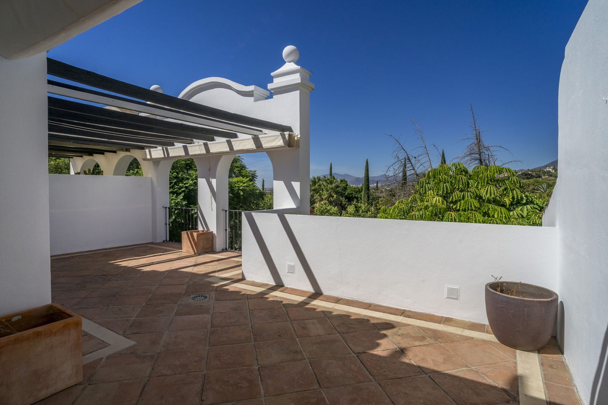 2 Bedroom Apartment for Sale in Marbella — 3