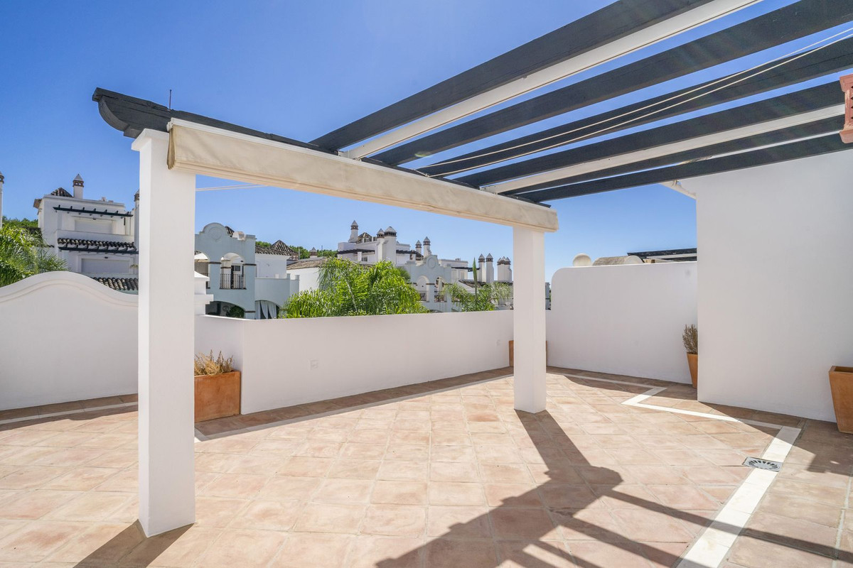 2 Bedroom Apartment for Sale in Marbella — 6