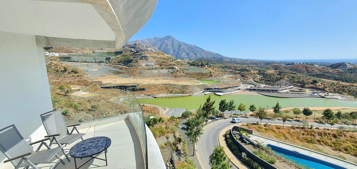 3 Bedroom Apartment for Sale in La Quinta — 3