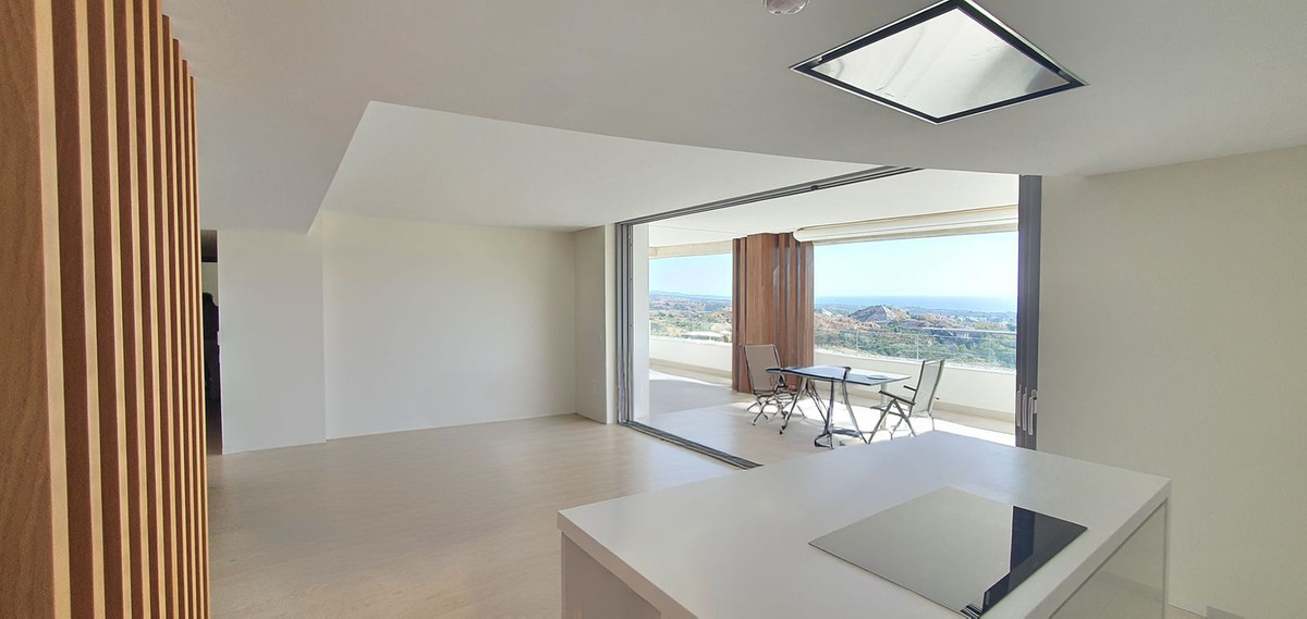 3 Bedroom Apartment for Sale in La Quinta — view 10