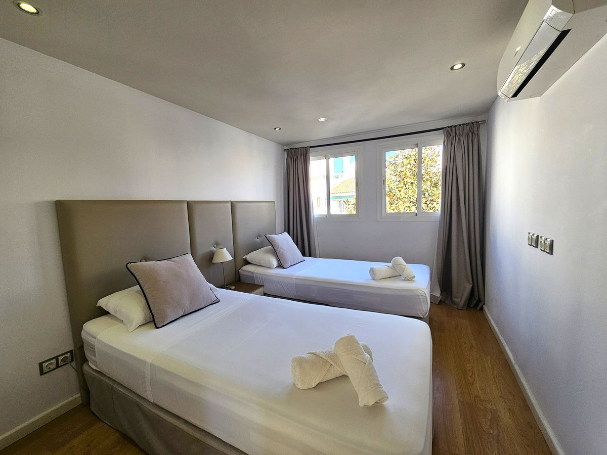5 Bedroom Villa for Sale in Nueva Andalucía — 7