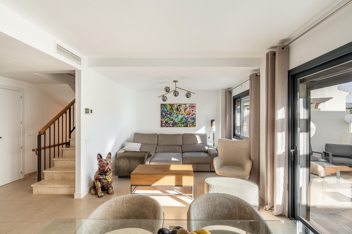 3 Bedroom Villa for Sale in El Paraiso — 3