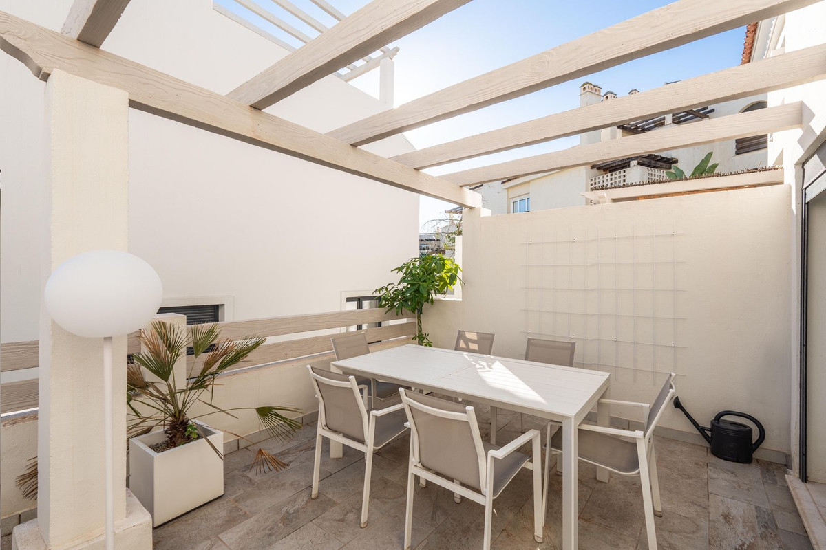 3 Bedroom Villa for Sale in El Paraiso — 7