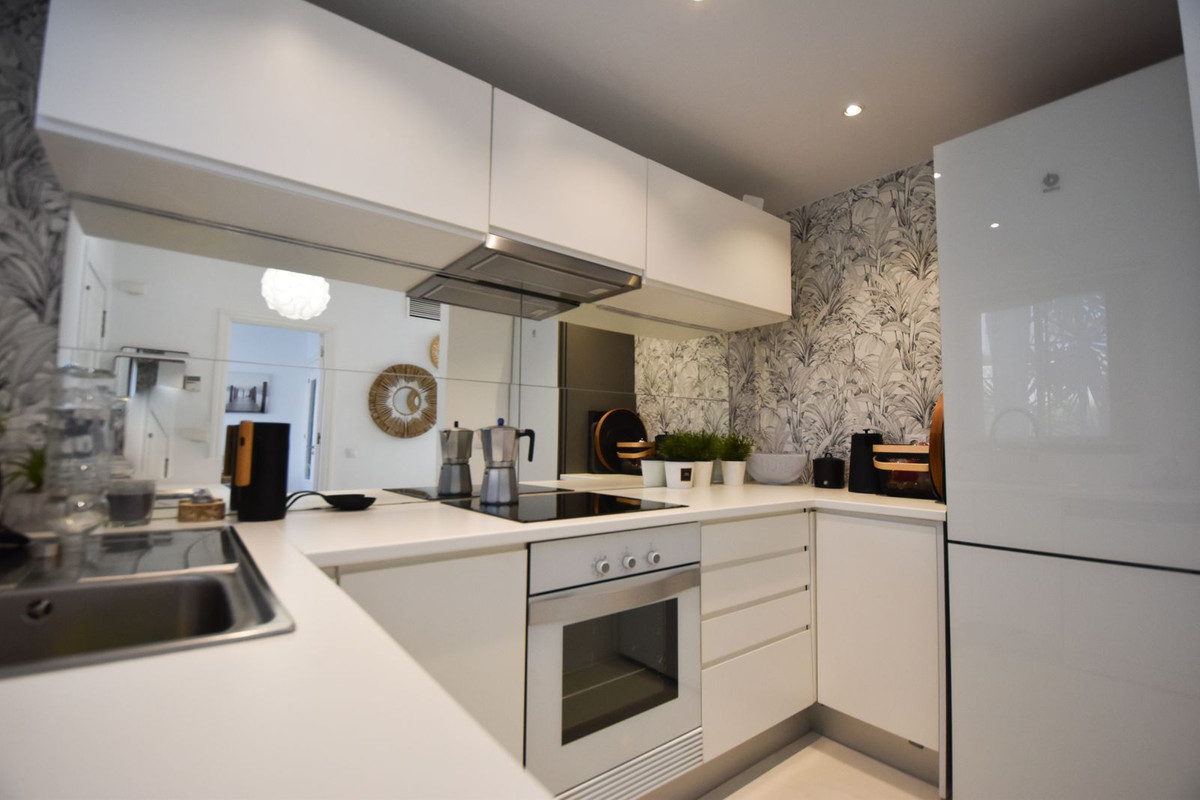4 Bedroom Villa for Sale in San Pedro de Alcántara — 8