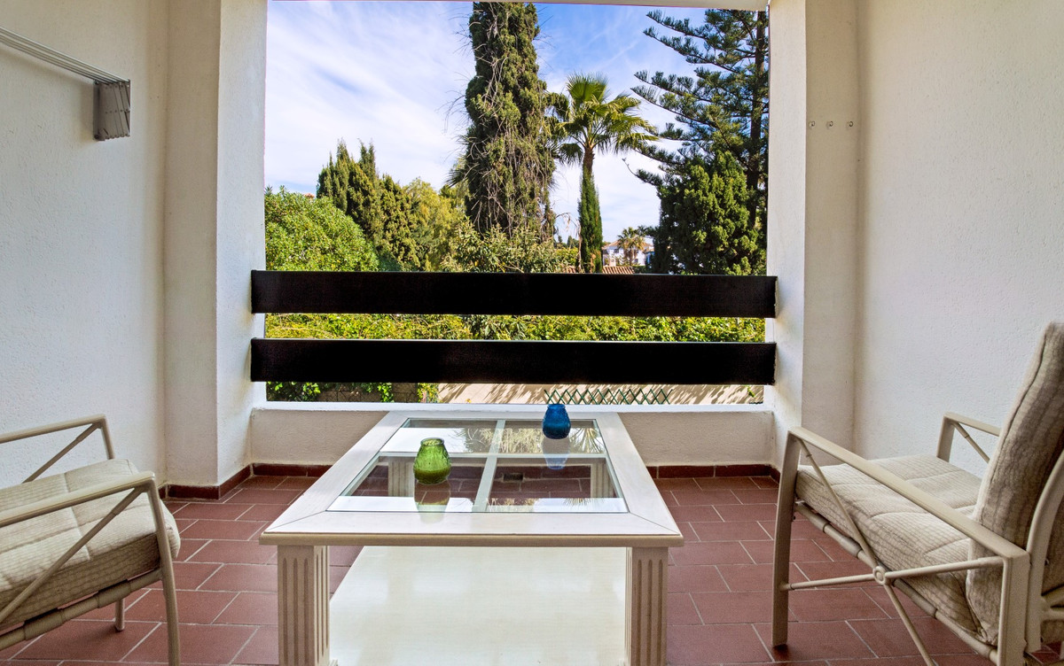 3 Bedroom Apartment for Sale in San Pedro de Alcántara — 2
