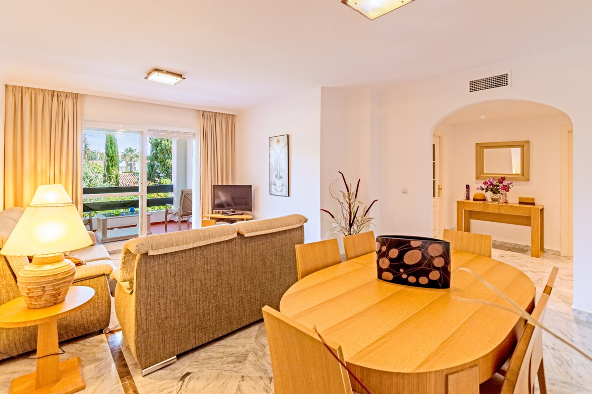 3 Bedroom Apartment for Sale in San Pedro de Alcántara — 7