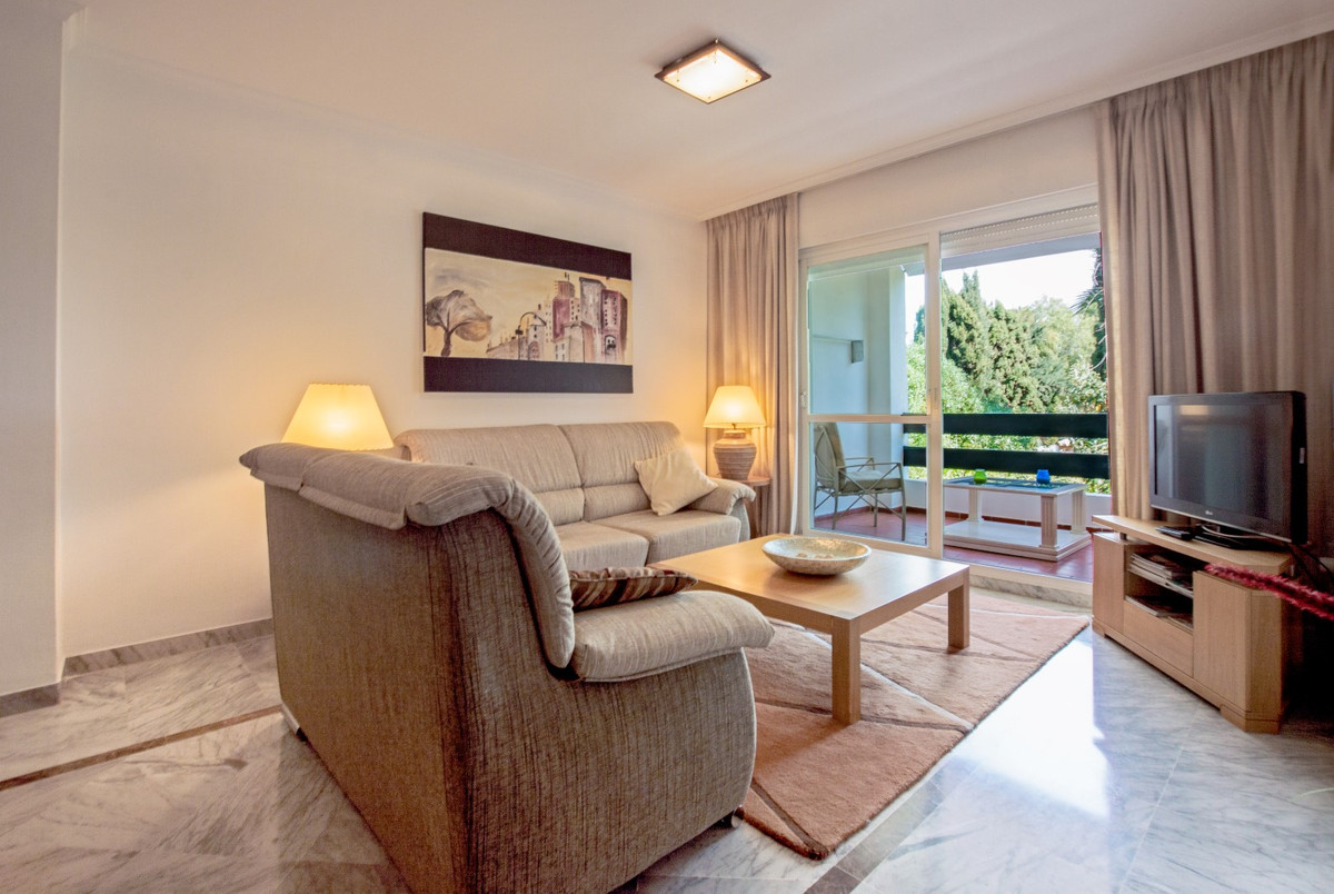 3 Bedroom Apartment for Sale in San Pedro de Alcántara — 8