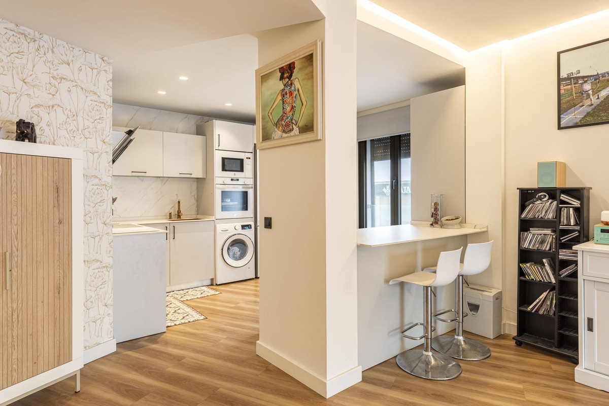 3 Bedroom Apartment for Sale in Estepona — 5