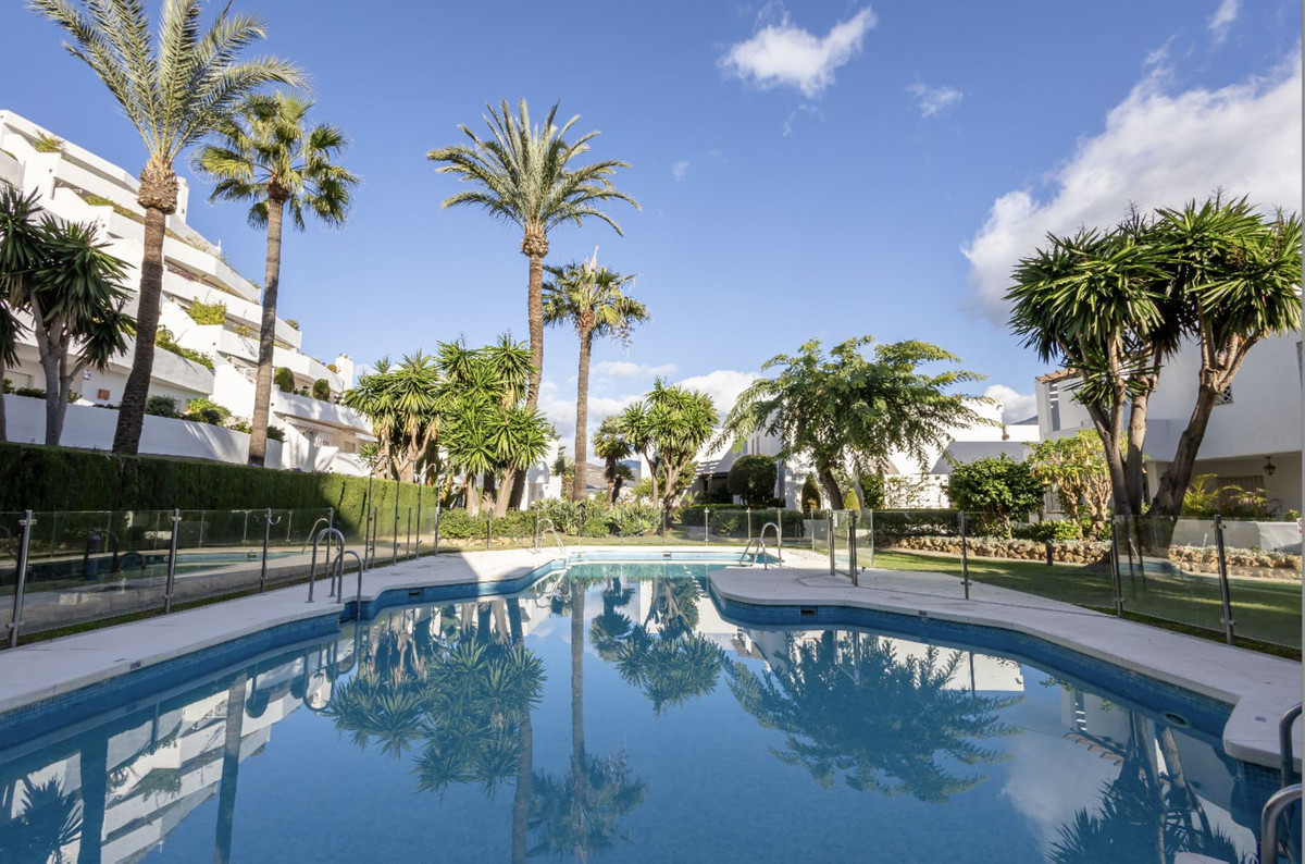 2 Bedroom Apartment for Sale in Nueva Andalucía