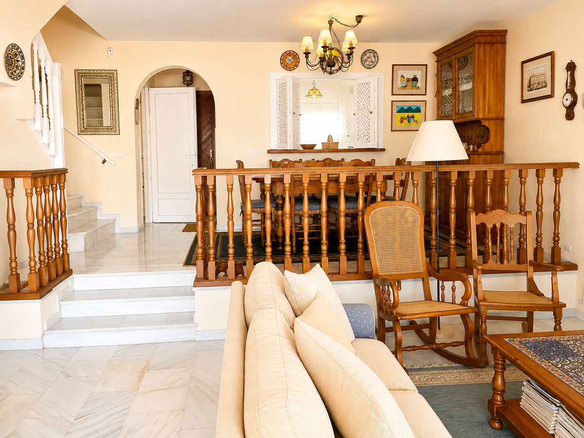 3 Bedroom Villa for Sale in Estepona — 6