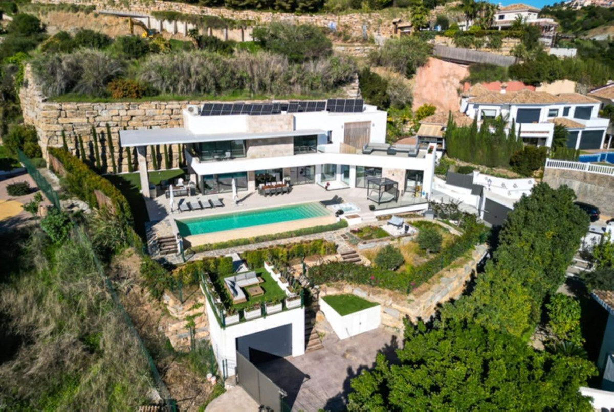4 Bedroom Villa for Sale in Los Arqueros — 2