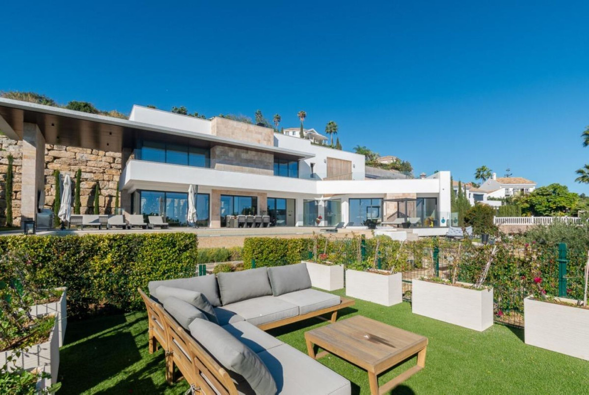 4 Bedroom Villa for Sale in Los Arqueros — 3