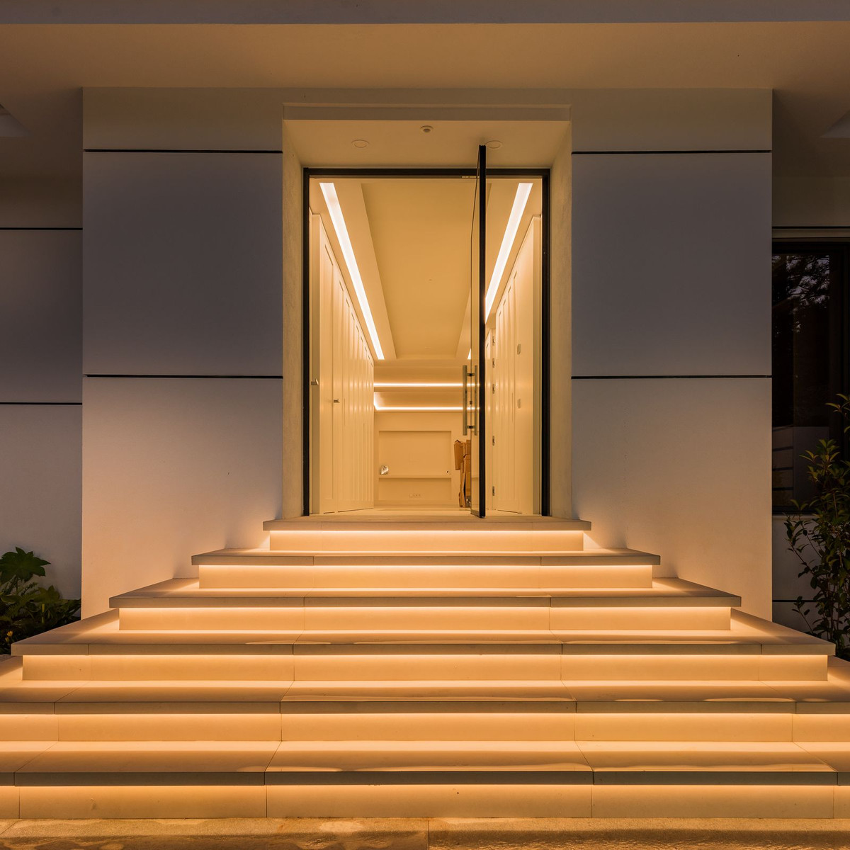 6 Bedroom Villa for Sale in Guadalmina Alta — 7