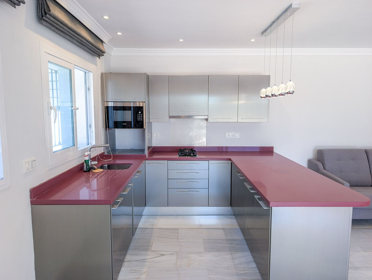 5 Bedroom Villa for Sale in Nueva Andalucía — 9