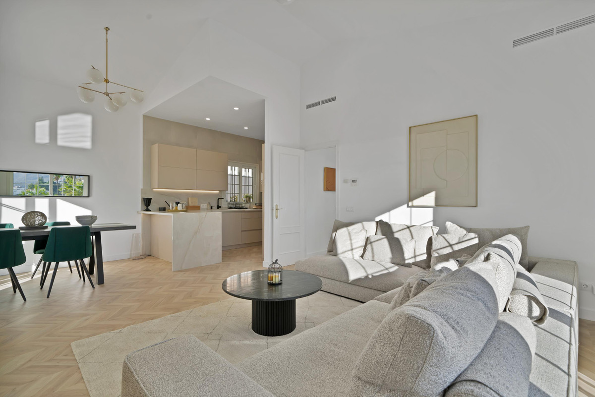 5 Bedroom Villa for Sale in Marbella — 8