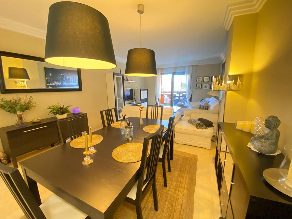 3 Bedroom Apartment for Sale in Benahavís — 4