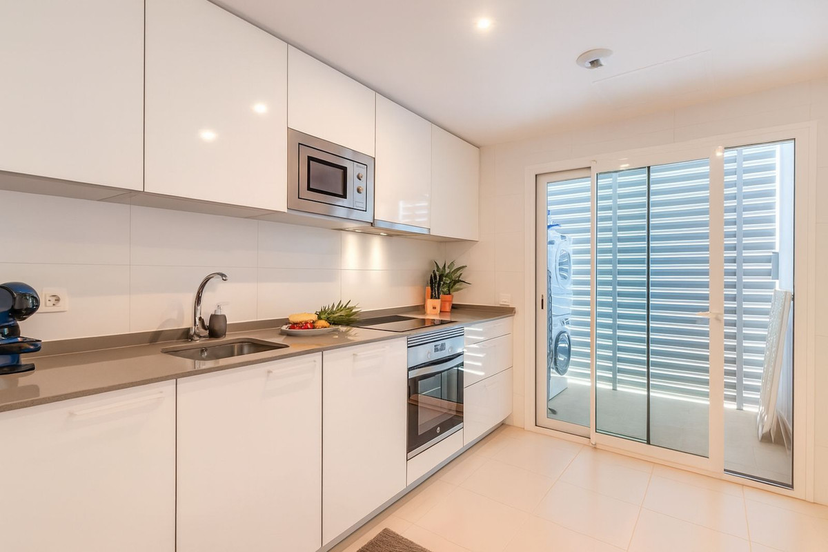 3 Bedroom Apartment for Sale in Nueva Andalucía — 8