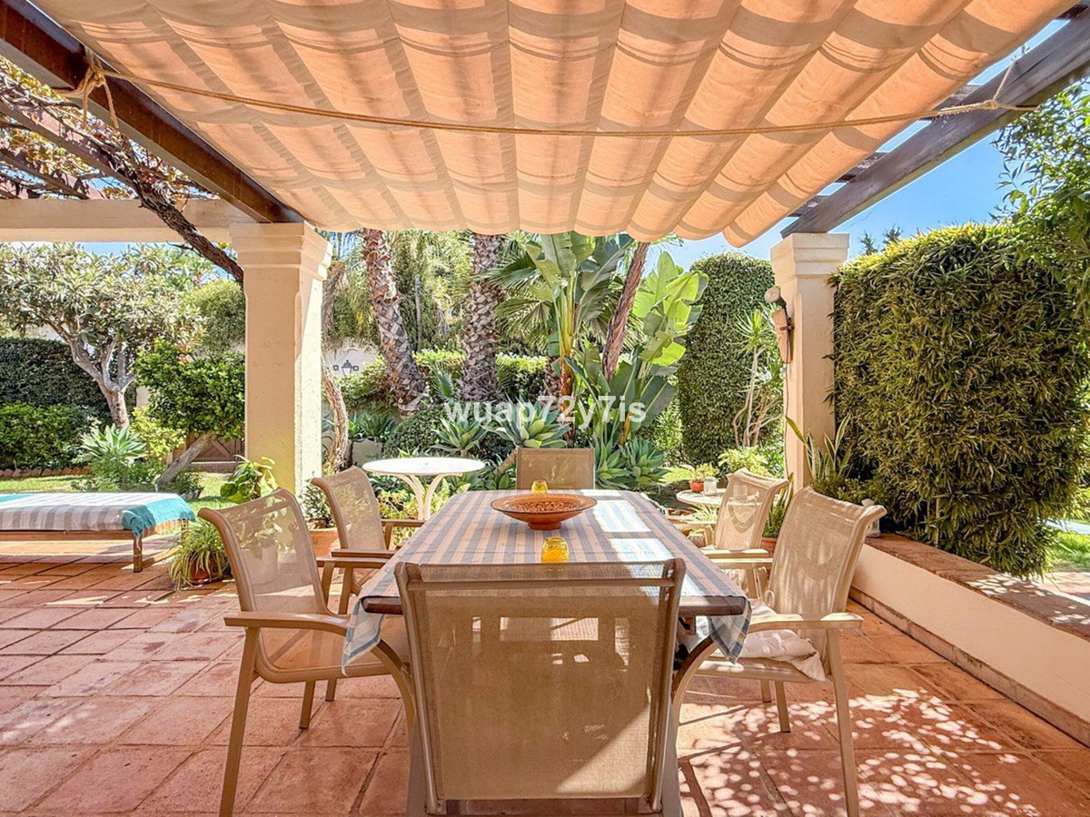 3 Bedroom Villa for Sale in Nagüeles — 3