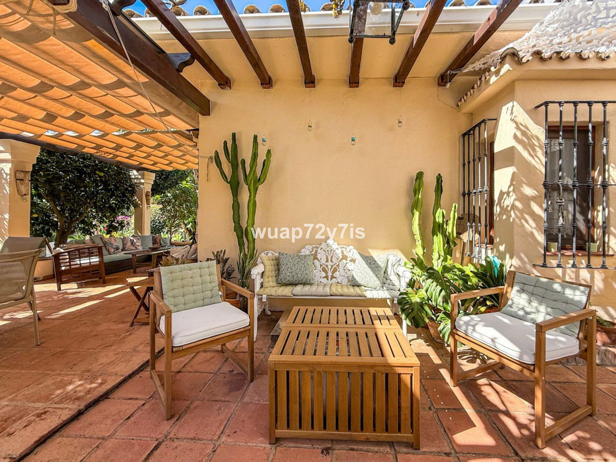 3 Bedroom Villa for Sale in Nagüeles — 5