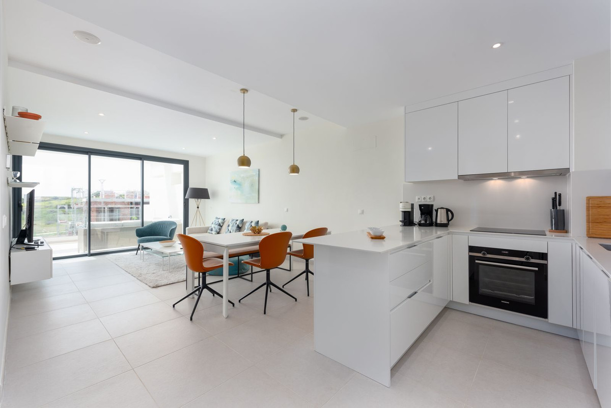3 Bedroom Apartment for Sale in Estepona — 3