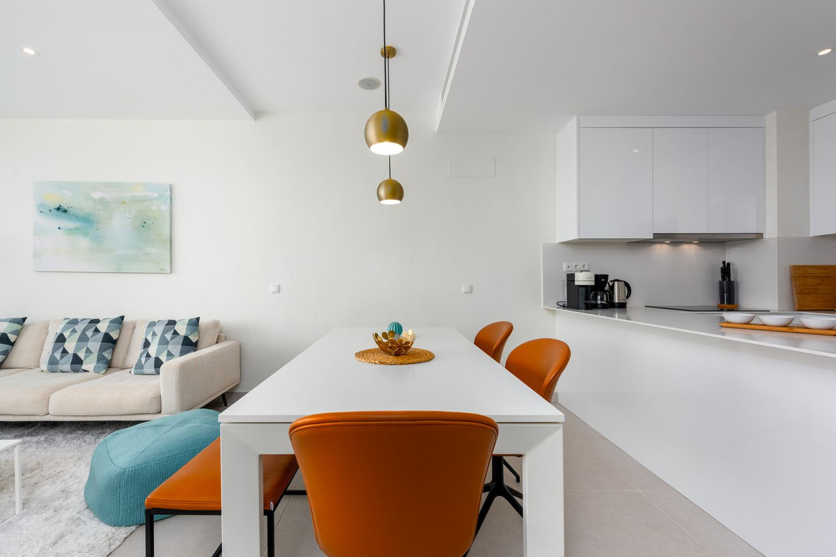 3 Bedroom Apartment for Sale in Estepona — 6