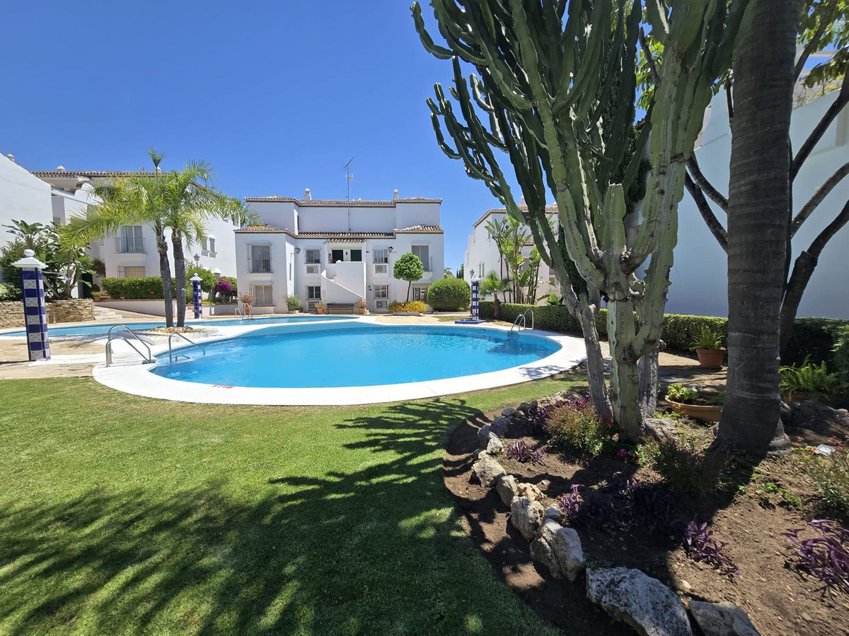 2 Bedroom Apartment for Sale in Marbella