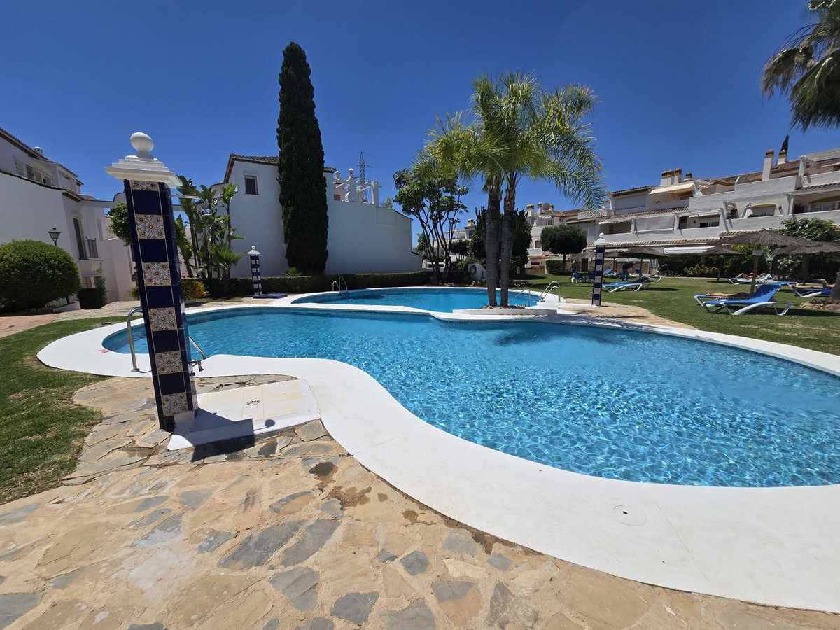 2 Bedroom Apartment for Sale in Marbella — 2