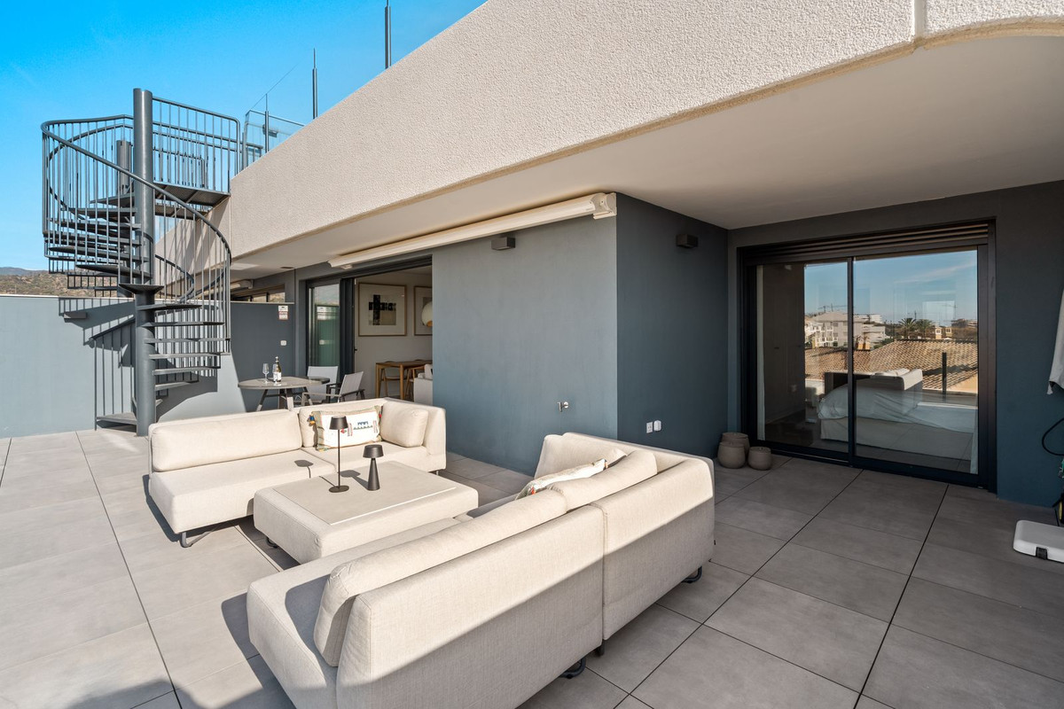 3 Bedroom Apartment for Sale in Estepona — 4