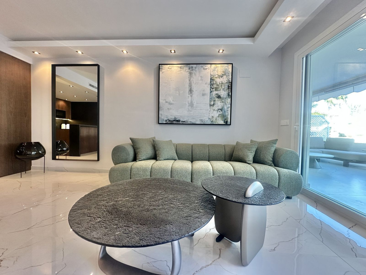 3 Bedroom Apartment for Sale in Marbella — 8