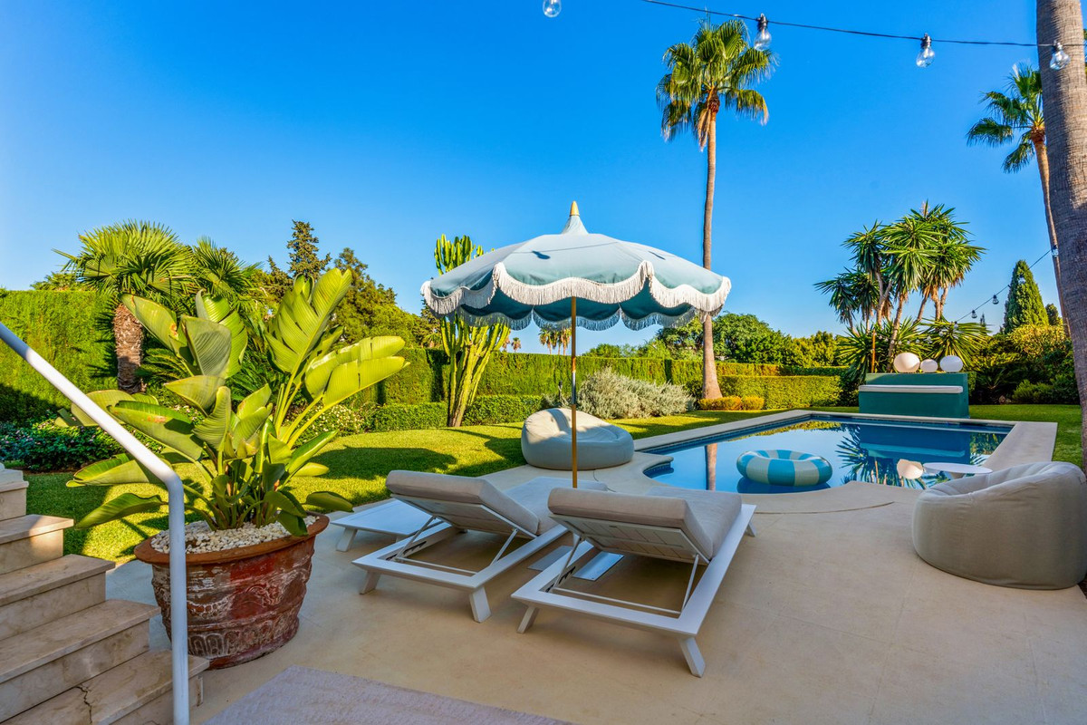 3 Bedroom Villa for Sale in El Paraiso