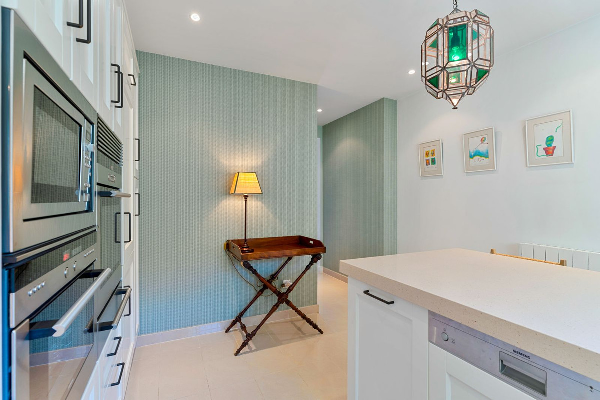 3 Bedroom Villa for Sale in El Paraiso — 9